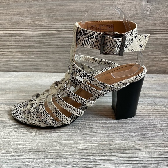 Vionic Sami woman’s heeled caged sandal in snake print 9 with ankle strap - Picture 5 of 16